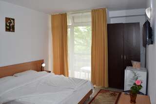 Отель Hotel Sanda Венус Двухместный номер с 1 кроватью или 2 отдельными кроватями и балконом-1