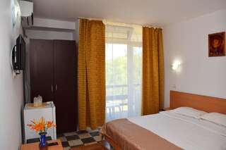 Отель Hotel Sanda Венус Двухместный номер с 1 кроватью или 2 отдельными кроватями и балконом-6